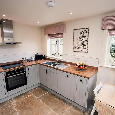 בית נופש The Nest By Sedgewell Barn נורת'אלרטון